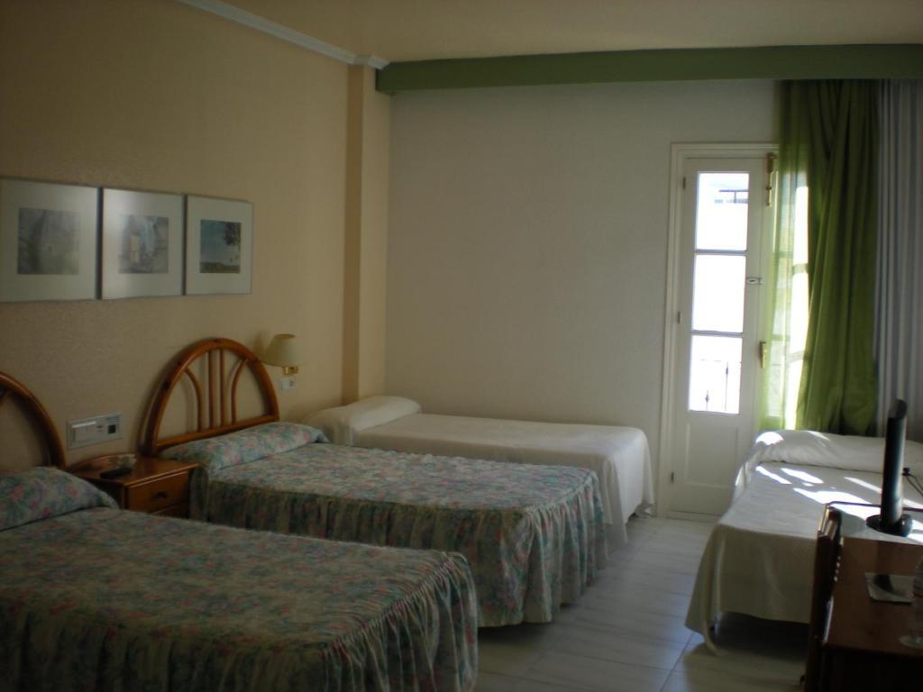 Hotel Terraza Carmona مْبيرا الغرفة الصورة